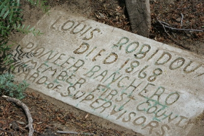 The marker that had been made out of cement to mark Louiss resting place.

Photo courtesy of cousin Jeannine Nagler.