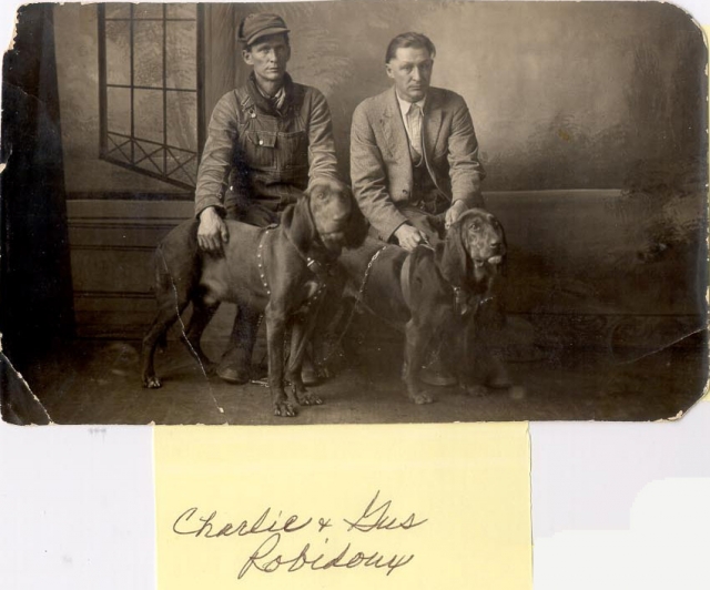 Brothers of David Harney, this photo shows Charles Corbin Roubidoux (9D2a1a1e9) born July 8, 1883, Iowa Reserve Nebraska/Kansas, with his brother Gus (9D2a1a1e8) born may 13, 1880, Iowa Reserve, Nebraska/Kansas.

Photo courtesy of cousin Marilyn Roubido